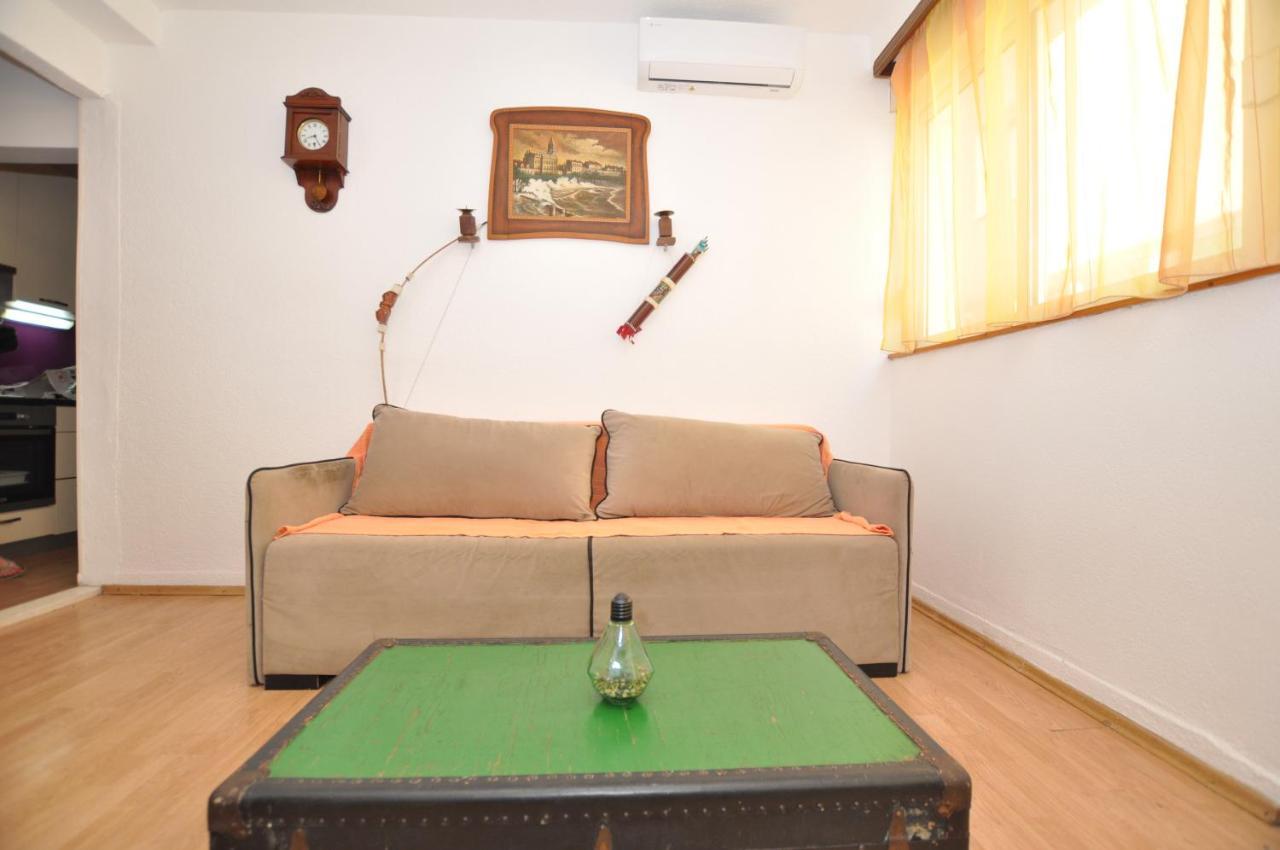 Central Apartment Marco Polo Split Buitenkant foto