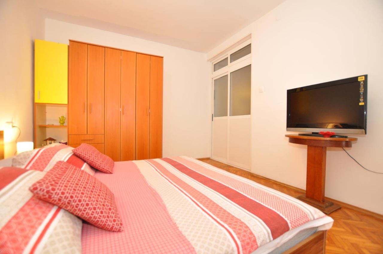 Central Apartment Marco Polo Split Buitenkant foto