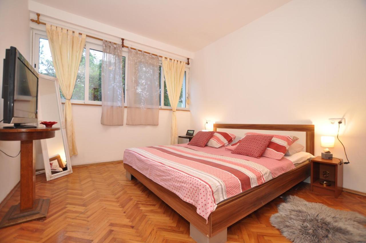 Central Apartment Marco Polo Split Buitenkant foto