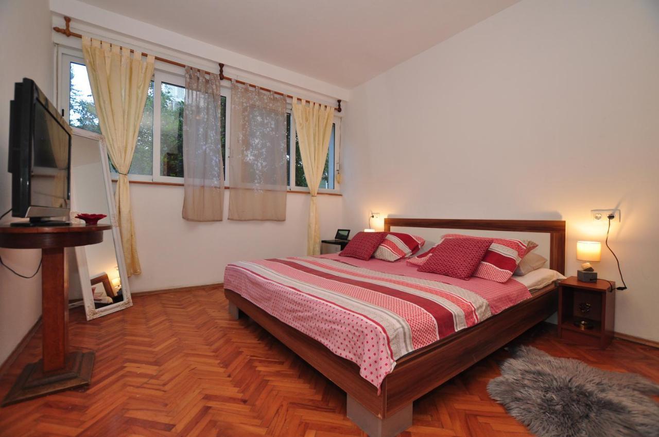 Central Apartment Marco Polo Split Buitenkant foto