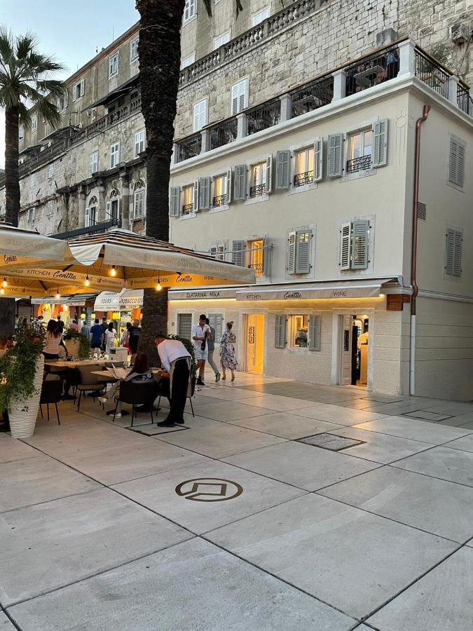 Central Apartment Marco Polo Split Buitenkant foto